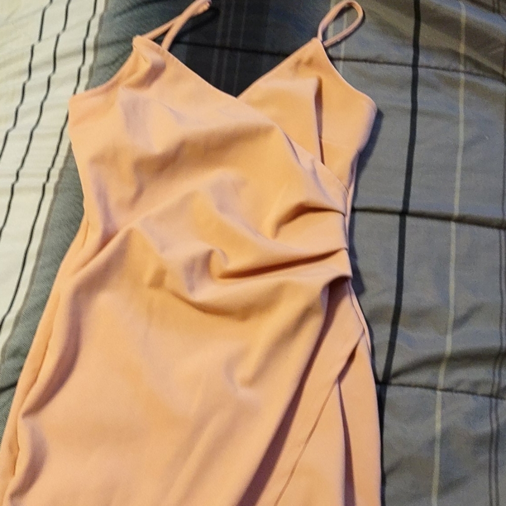 Peach color